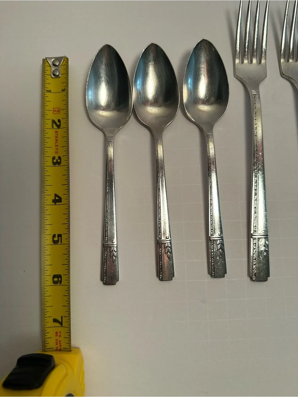 1938 Oneida Grenoble Silverplate Prestige  9 knives/Teaspoons/Forks VTG Flatware